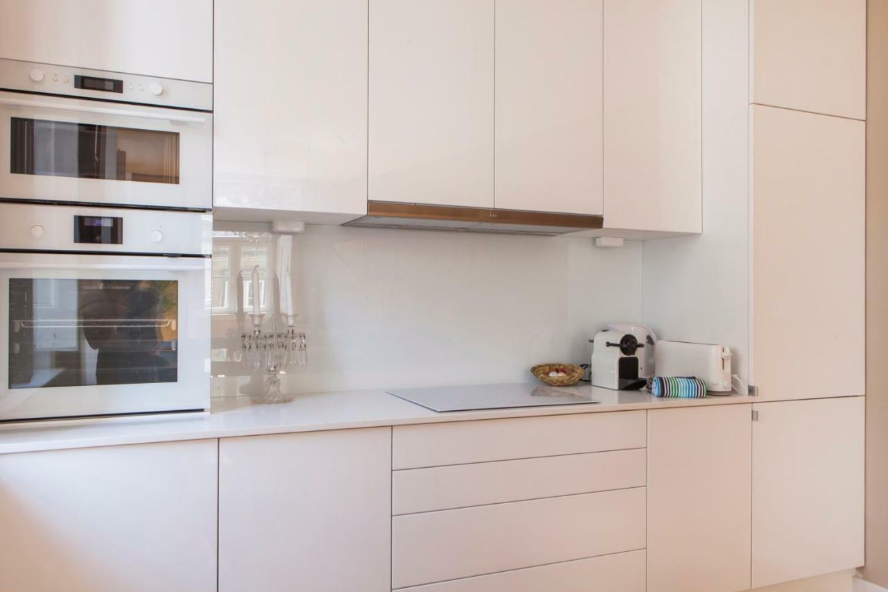 Alfama Baixa Spacious And Bright Apartment Blends The Historic And The Contemporary 2 Bedrs & 2 Bathrs Ac 18Th Century Building Lizbona Zewnętrze zdjęcie