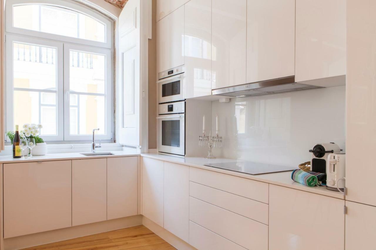 Alfama Baixa Spacious And Bright Apartment Blends The Historic And The Contemporary 2 Bedrs & 2 Bathrs Ac 18Th Century Building Lizbona Zewnętrze zdjęcie